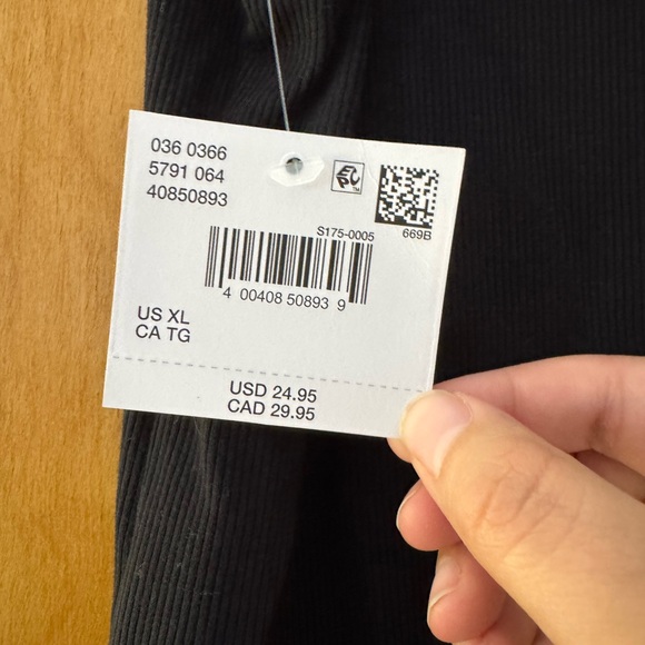 AE Bodysuit - Picture 3 of 3